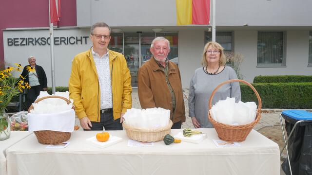 Mitglied des Fotoclubs Josef Lorenz, Schriftführer Stefan Pinter und Obfrau Hannelore Blazic | Foto: Carina Fröhlich