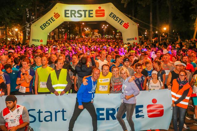 Rund 8.000 Läuferinnen und Läufer gehen heute, Dienstagabend, an den Start.