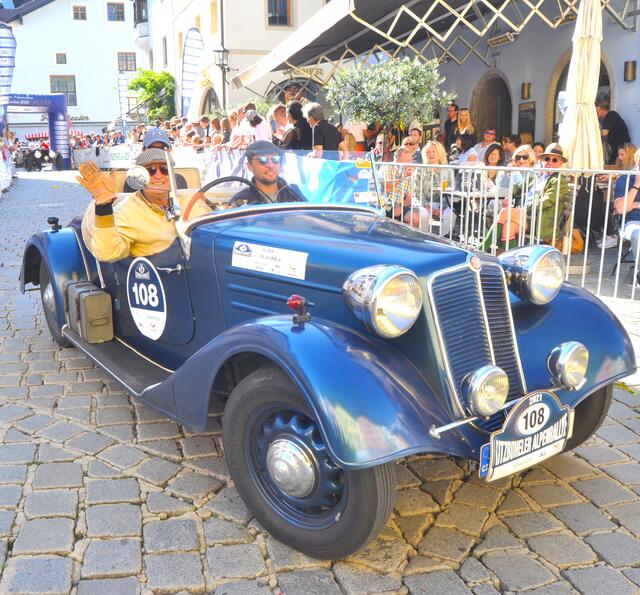 Gute Laune bei den Rallye-Teilnehmern. | Foto: Kogler
