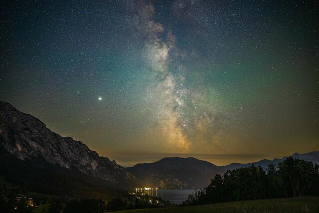 Eine Aufnahme des Nachthimmels im Dark Sky Park Attersee-Traunsee. | Foto: Peter Oberransmayr