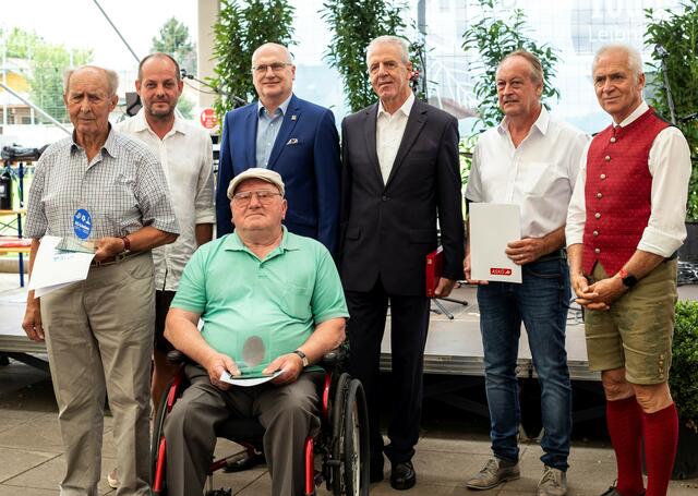 Wolf Hermann – Obmann Krammer Dietmar – Präsident StFV Bartosch Wolfgang – Präsident ASKÖ Landesverband Widmann Gerhard – ASKÖ Landesgeschäftsführer Perner Kurt – Bürgermeister Leitenberger Helmut – sitz. Präsident Wogg Richard | Foto: KK