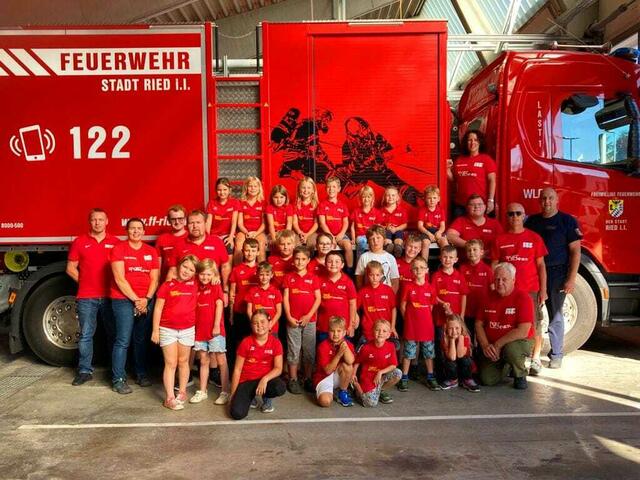 Die Minijugend auf Ausflug in Ried. | Foto: FF Frankenburg