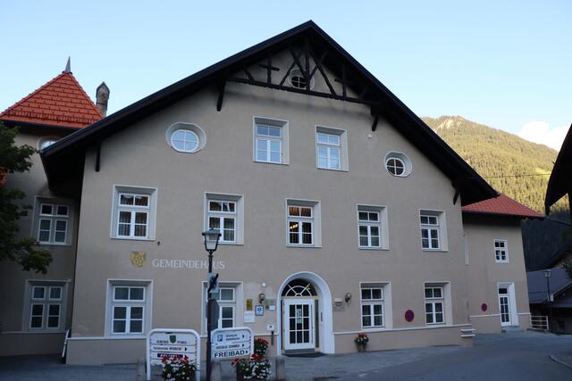 Eine Million Euro wurden in den Umbau und die Erweiterung des Gemeindehauses in Pfunds investiert. | Foto: Othmar Kolp