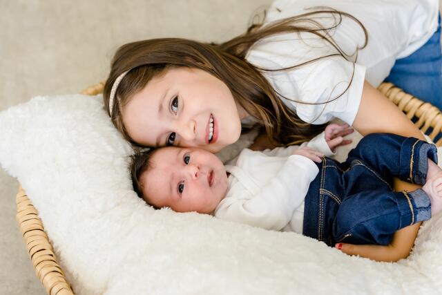 Lina
Geburt: 2. Juli
51 cm, 3.440 g
Verena Krenn und Dietmar Prutsch aus Tillmitsch (Schwester Timea) | Foto: Karin Bergmann