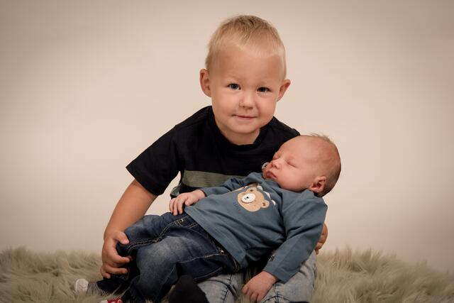 Lukas
Geburt: 26. Juli
51 cm, 3.270 g
Tanja und Helmuth Tomberger aus Hengsberg (Bruder Fabian) | Foto: Privat