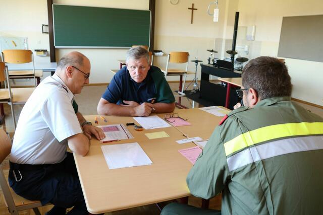 Die Teilnehmer des Bereichfunkbewerbs in Stallhofen stellten ihr Können in Theorie und Praxis unter Beweis.