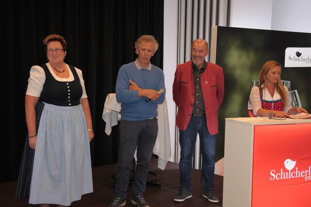 Andrea Krauss, Karl Posch (li) als Mitglieder des Markenbeirates | Foto: Gerhard Langmann