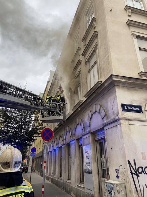 Gestern kam es zu einem Wohnungsbrand am Neubau.