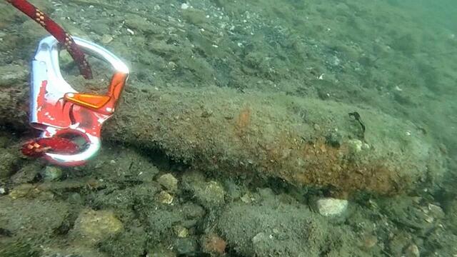 Granatenfund im Zellersee durch Taucher der Wasserrettung und Feuerwehr Zell am See.