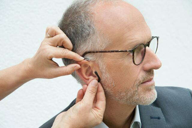Das medizinische Produkt ForgTin® hilft gegen Tinnitus.