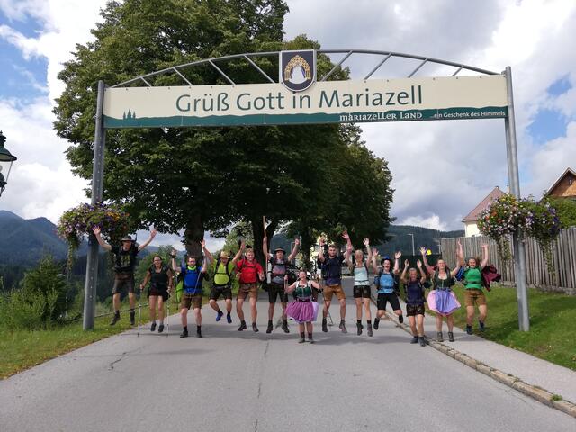 Angekommen: Die Landjugendlichen aus dem Bezirk Deutschlandsberg sind nach Mariazell gepilgert. | Foto: LJ