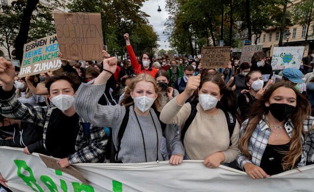 Vor allem junge Menschen demonstrierten beim achten globalen Klimastreik.
