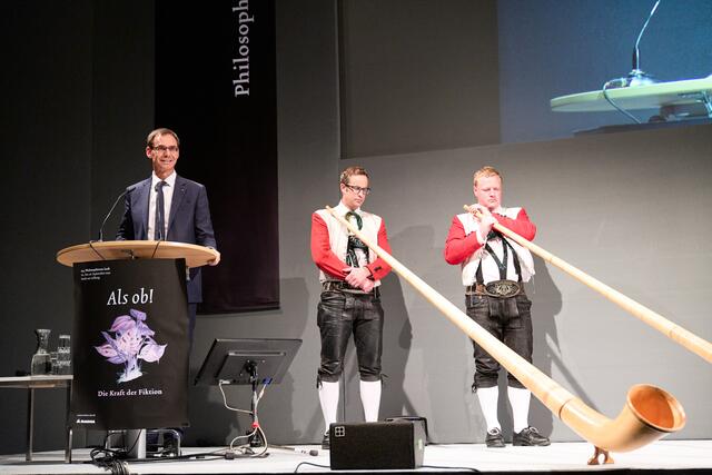 Landeshauptmann Markus Wallner verwies in seiner Festrede auf die besondere Strahlkraft des Symposiums weit über die Landesgrenzen hinaus.  | Foto: Philosophicum Lech by Miro Kuzmanovic