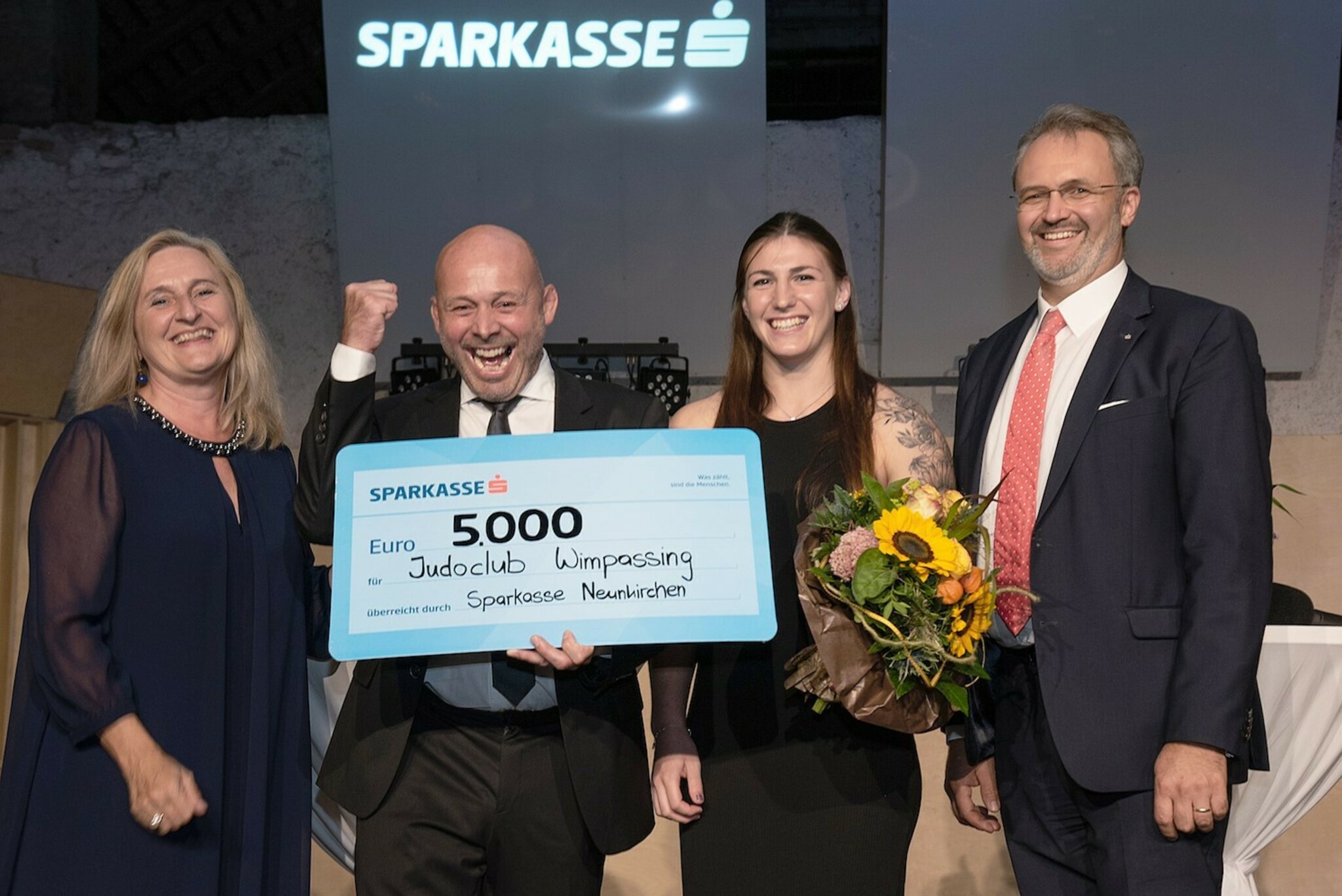 Extra Sponsoring F r Den JC Wimpassing Sparkasse Neunkirchen