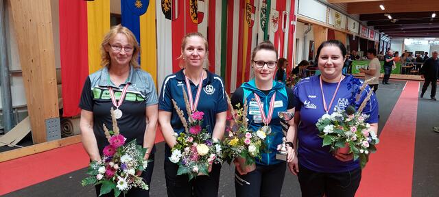 Marianne Waldbauer, Anita Wade, Simone Steiner und Michele Korp sind die neuen Vizestaatsmeisterinnen im Zielbewerb | Foto: KK