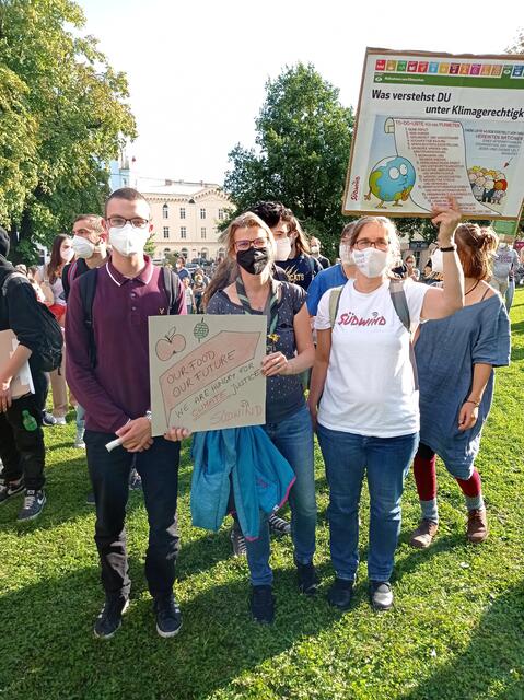 Südwind-Aktivist*innen beim Klimastreik am 24.09.2021 | Foto: © Südwind OÖ