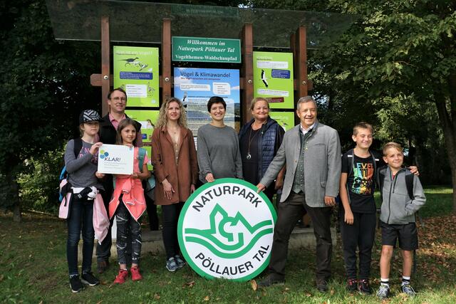 Der neue Vogelthemenweg wurde in Anwesenheit zahlreicher Ehrengäste, an der Spitze Bgm. Hans Schirnhofer, eröffnet. | Foto: KLAR! Naturpark Pöllauer Tal