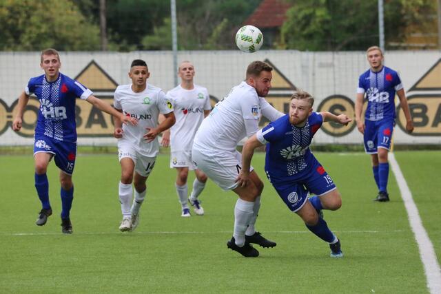 St. Stefan und Vedad Novalic (19) treten in Paldau an, Straden (weiß) hat Halbenrain zu Gast. 