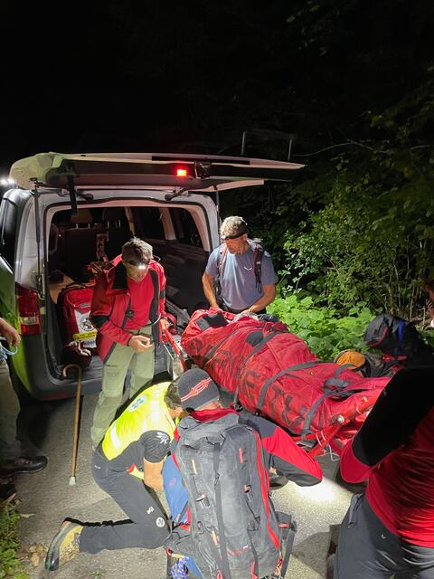 83 Personen standen bei der Suche nach einer 91-Jährigen im Einsatz. | Foto: ZOOM.TIROL
