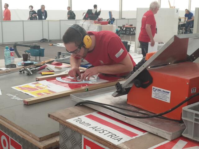 Fliesenleger Florian Scheucher aus Gnas holte Bronze.