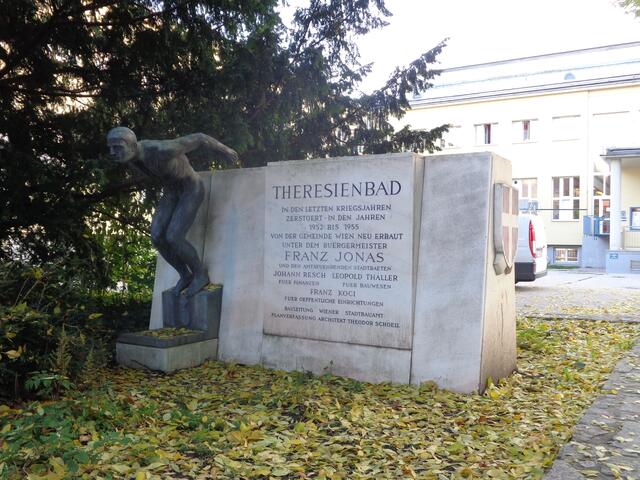 Bist zum 5. Dezember ist das Theresienbad wegen Sanierungs-Arbeiten gesperrt.
