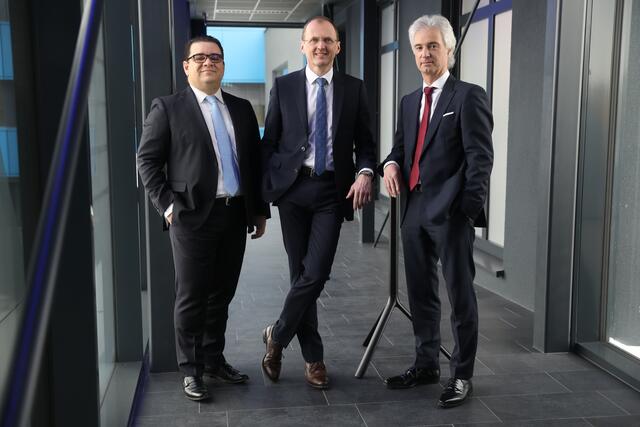 AMAG Austria Metall AG Vorstand (v.l.n.r.): Vertriebsvorstand (CSO) Victor Breguncci,
MBA, Vorstandsvorsitzender (CEO) Mag. Gerald Mayer und Technikvorstand (COO) Priv.- Doz.
Dr. Helmut Kaufmann. | Foto: AMAG