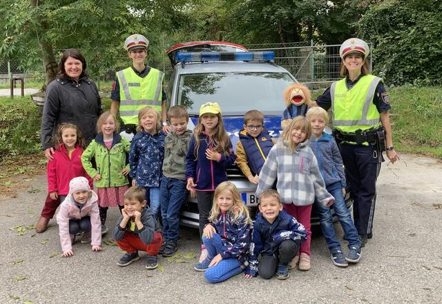Gruppeninspektorin Natascha Hauser und Revierinspektorin Claudia Haag waren zu Besuch. | Foto: Privat