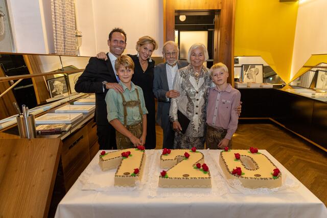 Familie Kluss freut sich über das 120 jährige Bestehen Ihres BoutiqueHotels. | Foto: derunmuthigeFotograf