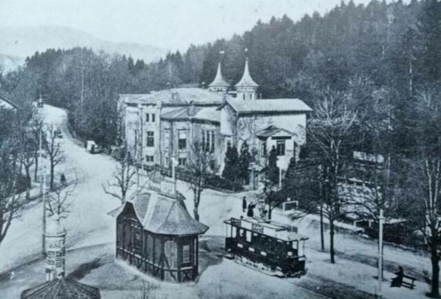 Historischer Blick: Die ehemalige Endhaltestelle am Hilmteich samt Pavillon. | Foto: Tramway Museum Graz
