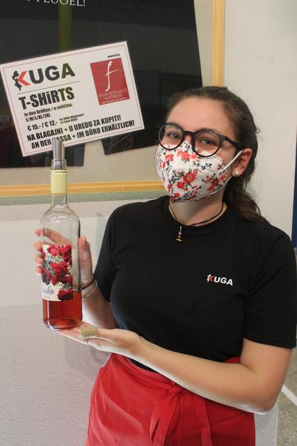 Wenn die Maske perfekt zum Wein passt...