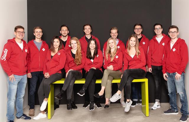Das Team von Studo ist erfolgreich in das neue Semester gestartet: Seit 2016 organisiert die App den Alltag von Studierenden.  | Foto: Studo