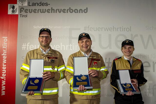 Die drei Punktebesten: Philipp Kiechl (FF Wildermieming, 2. Rang), Florian Golmayer (FF Strassen, 1. Rang), Florian Eckhart (FF Prutz, 3 Rang)