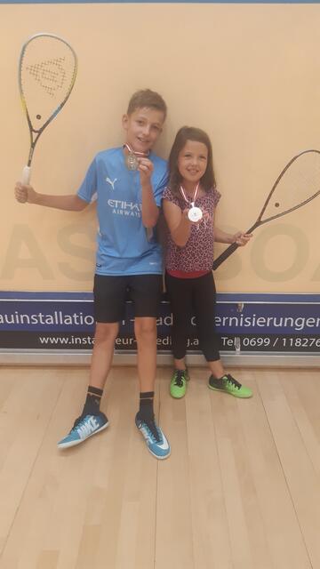 Unschlagbar bei den Staatsmeisterschaften in Wiener Neustadt: Die Geschwister Adrian und Diana Beinhakl. | Foto: ASKÖ Styria Squash People
