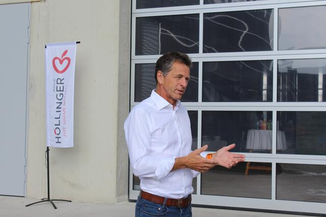 Gerhard Höllinger setzt sich für Apfelsaft aus der Steiermark ein.  | Foto: Katrin Löschnig