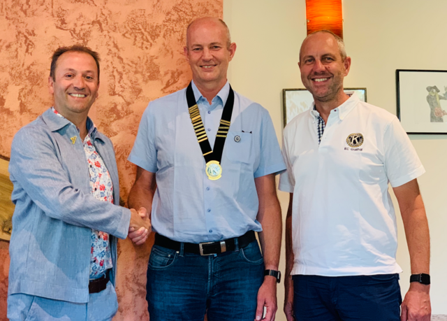 Obmann Franz Zoppoth (mitte): „Mit meinen Clubfreunden möchte ich für uns und unsere Gäste einen tollen Galaabend gestalten." | Foto: Kiwanis-Club Gailtal