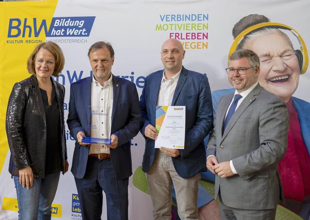 LR Teschl-Hofmesiter, STR Werner Stöberl, LR Schleritzko | Foto: NLK/Filzwieser