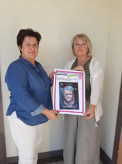 Michaela Binder und Sabine Bugnar laden alle Frauen am 13. Oktober ins Cineplexx Wiener Neustadt ein. | Foto: SPÖ WRN