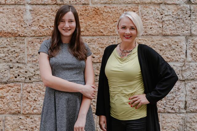 Haben sich mit Factinsect selbstständig gemacht um ein Problem zu lösen: Romana Dorfer und Silja Kempinger  | Foto: Science Park