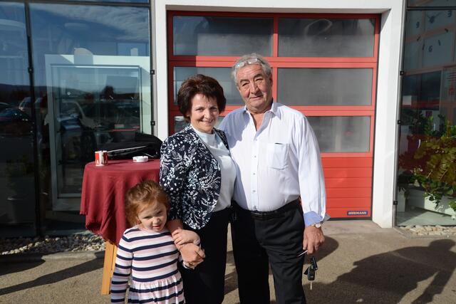 Bgm. Ludmilla Etzenberger gratulierte GF Ernst Kaltenecker. | Foto: Winkler