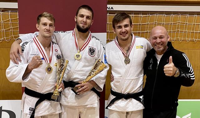 Lukas Reiter, Aaron Fara, Mario Buchebner, Adi Zeltner.
