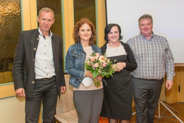 Dieter Hardt-Stremayr (l.) und Susanne Haubenhofer (2. v. l.) sind die beiden Regions-Koordinatoren. | Foto: Schemmerl