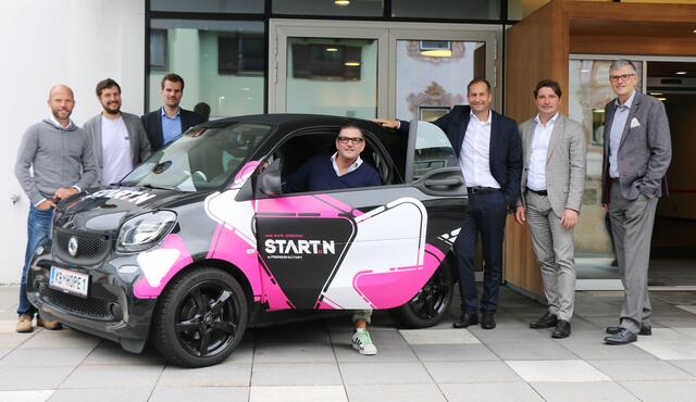 Stefan Niedermoser (Regio-Tech), Thomas Brandtner
(Sparkasse Kitzbühel), Andreas Holaus (Regio-Tech), Gregor Gebhardt (Hope Holding), Thomas Hechenberger (Sparkasse Kitzbühel), Peter
Seiwald (Wirtschaftskammer Kitzbühel), Bgm. Klaus Winkler. | Foto: Habison