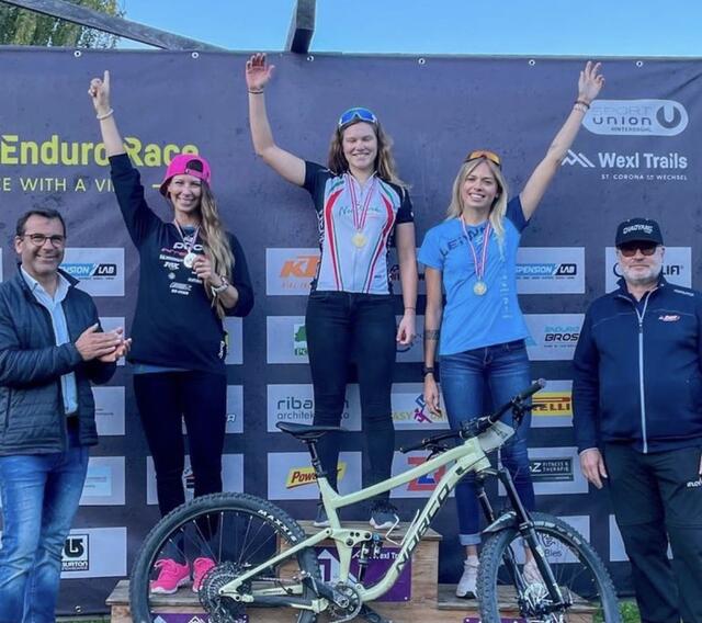 Die Villacherin Yana Dobnig holt Bronze bei den Enduro-Staatsmeisterschaften.  | Foto: Privat