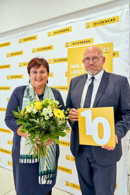 Präsidentin Michaela Hinterholzer mit Geschäftsführer Christoph Gleirscher
  | Foto: Hilfswerk NÖ