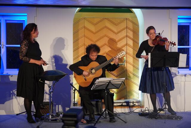 Marina Razumovskaja, Cecilio Perera und Franziska Strohmayr (v.l.). | Foto: Julia Hettegger