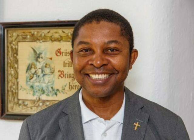 Charles Ogbunambala freut sich auf Ihre Mithilfe.