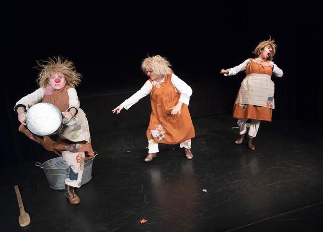 Die Clownin Gardi Hutter steht am 13. November erstmals gemeinsam mit Sohn, Tochter und Schwiergertochter auf der Bühne.