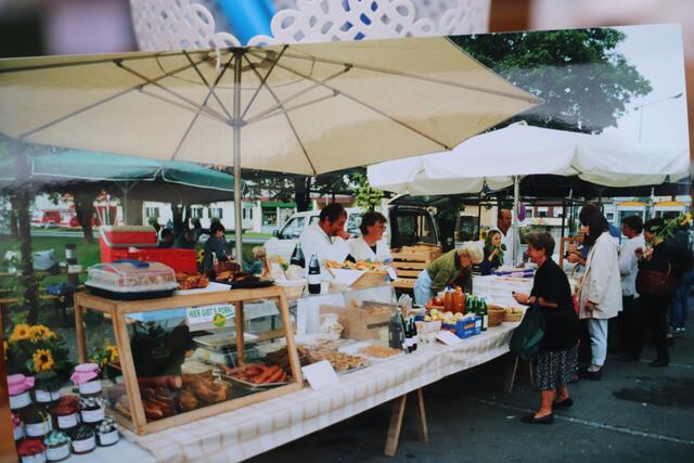 Foto vom Bauernmarkt einst ...  | Foto: Edith Ertl
