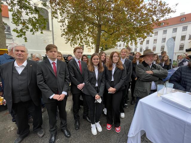 Mit dabei: Schüler der HLF Krems | Foto: Necker