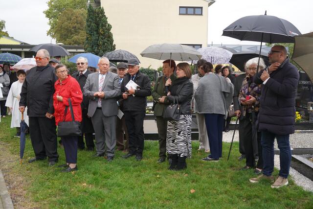 Die Bevölkerung von Pamhagen nahm an der Gedenkfeier regen Anteil. | Foto: Andrea Glatzer